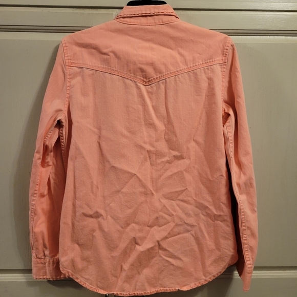 Hollister Pearl Snap Coral Long Sleeve Shirt - Picture 2 of 5